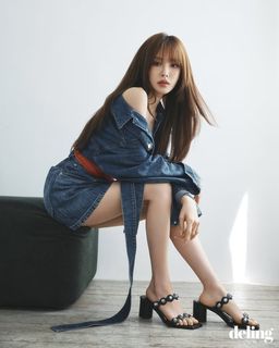 Shon Seung-wan feet photo 19