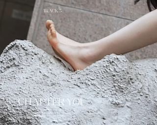 Shon Seung-wan feet photo 1