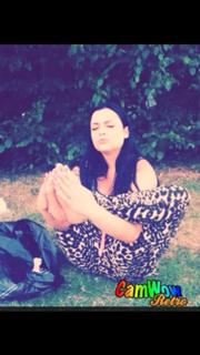 Shona McGarty feet photo thumbnail