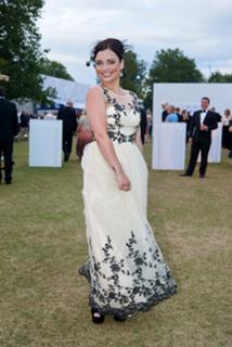 Shona McGarty feet photo thumbnail