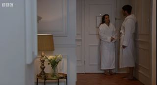 Shona McGarty feet photo thumbnail