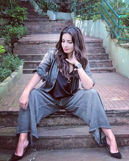 Shonali Nagrani feet photo 10