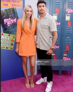 Shoshana Bush feet photo 7