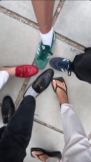 Shoshana Bush feet photo 4