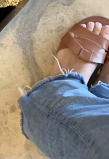 Shouq Mohammed feet photo 3
