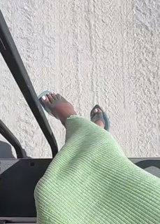 Shouq Mohammed feet photo 16
