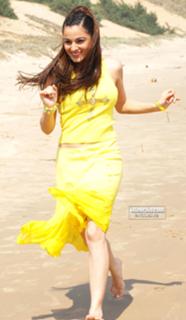 Shraddha Arya feet photo thumbnail