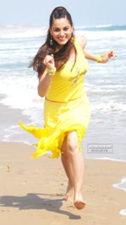 Shraddha Arya feet photo thumbnail