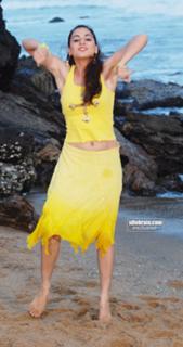 Shraddha Arya feet photo thumbnail