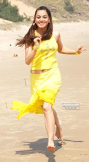 Shraddha Arya feet photo thumbnail