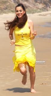 Shraddha Arya feet photo thumbnail