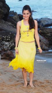 Shraddha Arya feet photo thumbnail