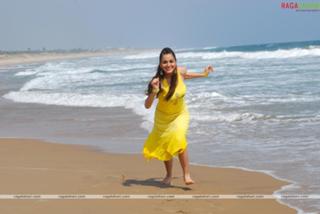 Shraddha Arya feet photo thumbnail