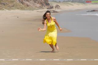 Shraddha Arya feet photo thumbnail