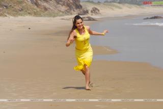 Shraddha Arya feet photo thumbnail