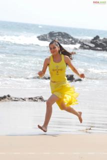 Shraddha Arya feet photo thumbnail