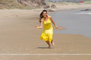 Shraddha Arya feet photo thumbnail