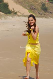 Shraddha Arya feet photo thumbnail