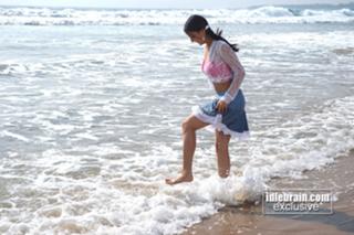 Shraddha Arya feet photo thumbnail