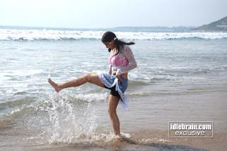 Shraddha Arya feet photo thumbnail