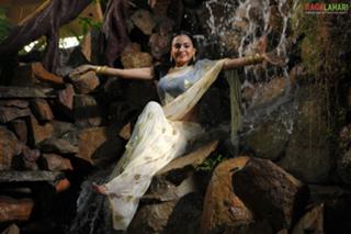 Shraddha Arya feet photo thumbnail