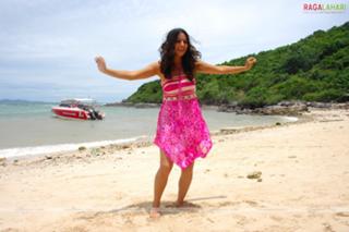 Shraddha Arya feet photo thumbnail