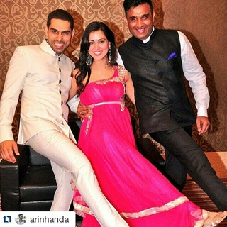 Shraddha Arya feet photo thumbnail