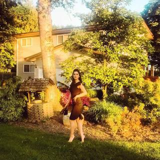 Shraddha Arya feet photo thumbnail