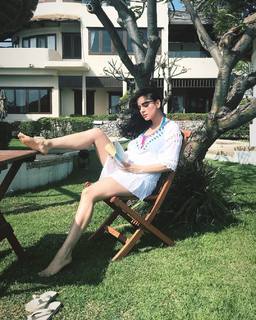 Shraddha Arya feet photo thumbnail