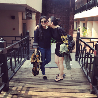 Shraddha Arya feet photo thumbnail