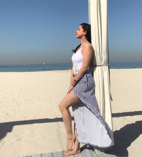 Shraddha Arya feet photo thumbnail