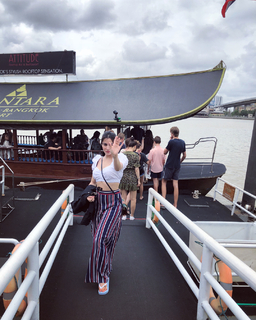 Shraddha Arya feet photo thumbnail