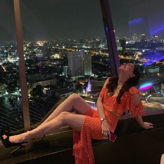 Shraddha Arya feet photo thumbnail