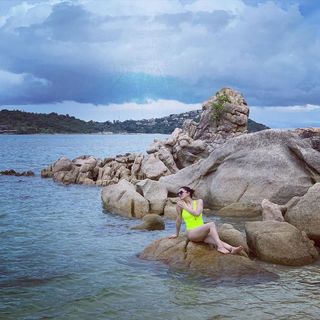 Shraddha Arya feet photo thumbnail