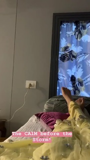 Shraddha Arya feet photo thumbnail