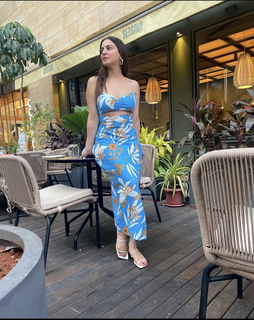 Shraddha Arya feet photo thumbnail