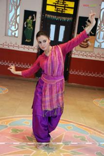 Shraddha Arya feet photo thumbnail