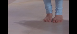 Shraddha Arya feet photo thumbnail