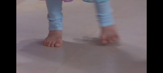 Shraddha Arya feet photo thumbnail