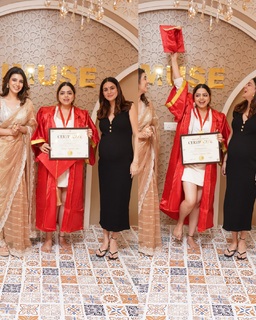 Shraddha Arya feet photo thumbnail