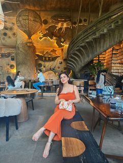 Shraddha Arya feet photo thumbnail