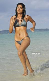 Shraddha Das feet photo thumbnail