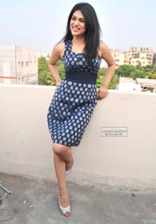 Shraddha Das feet photo thumbnail