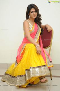 Shraddha Das feet photo thumbnail