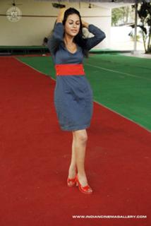 Shraddha Das feet photo thumbnail