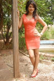 Shraddha Das feet photo thumbnail