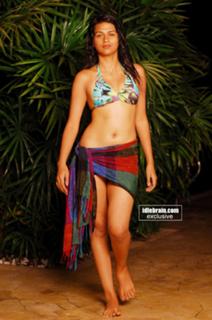 Shraddha Das feet photo thumbnail