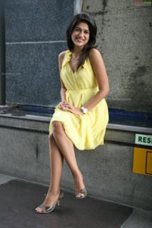 Shraddha Das feet photo thumbnail