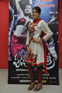 Shraddha Das feet photo thumbnail