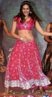 Shraddha Das feet photo thumbnail